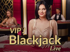 第42分钟，拉什福德与奥尔莫打出配合后破门，巴萨1